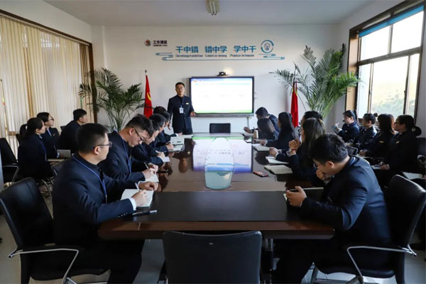 97������ʼ���ÿ���˶����º���æ��֯�����ᡱ