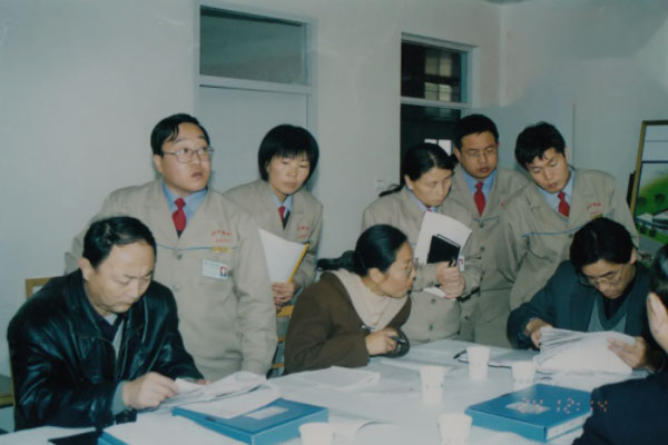 2002�����ľ���ѧϰGMP��֤֪ʶ